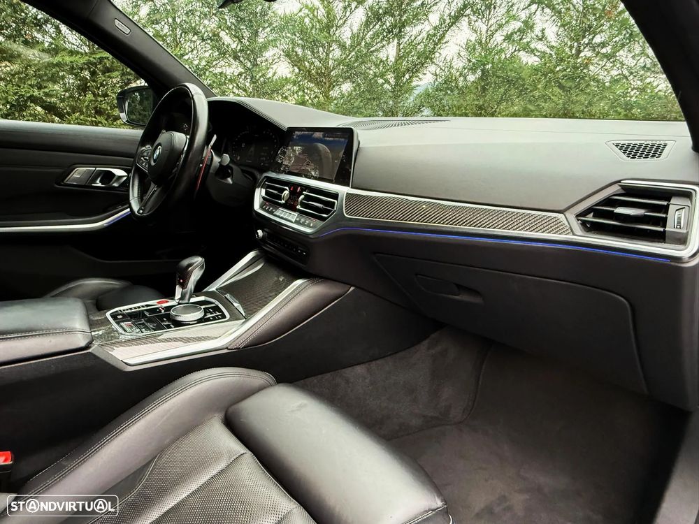 BMW M3 Competition xDrive - 12