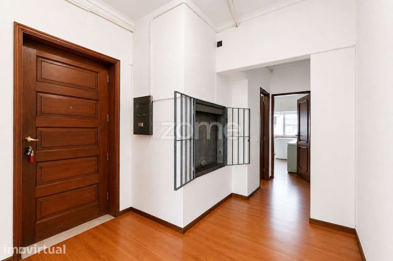Espinho Centro | T2 + Ativo com Rendimento - Grande imagem: 3/28