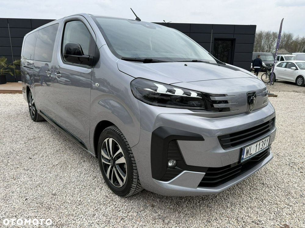 Peugeot Traveller - 11