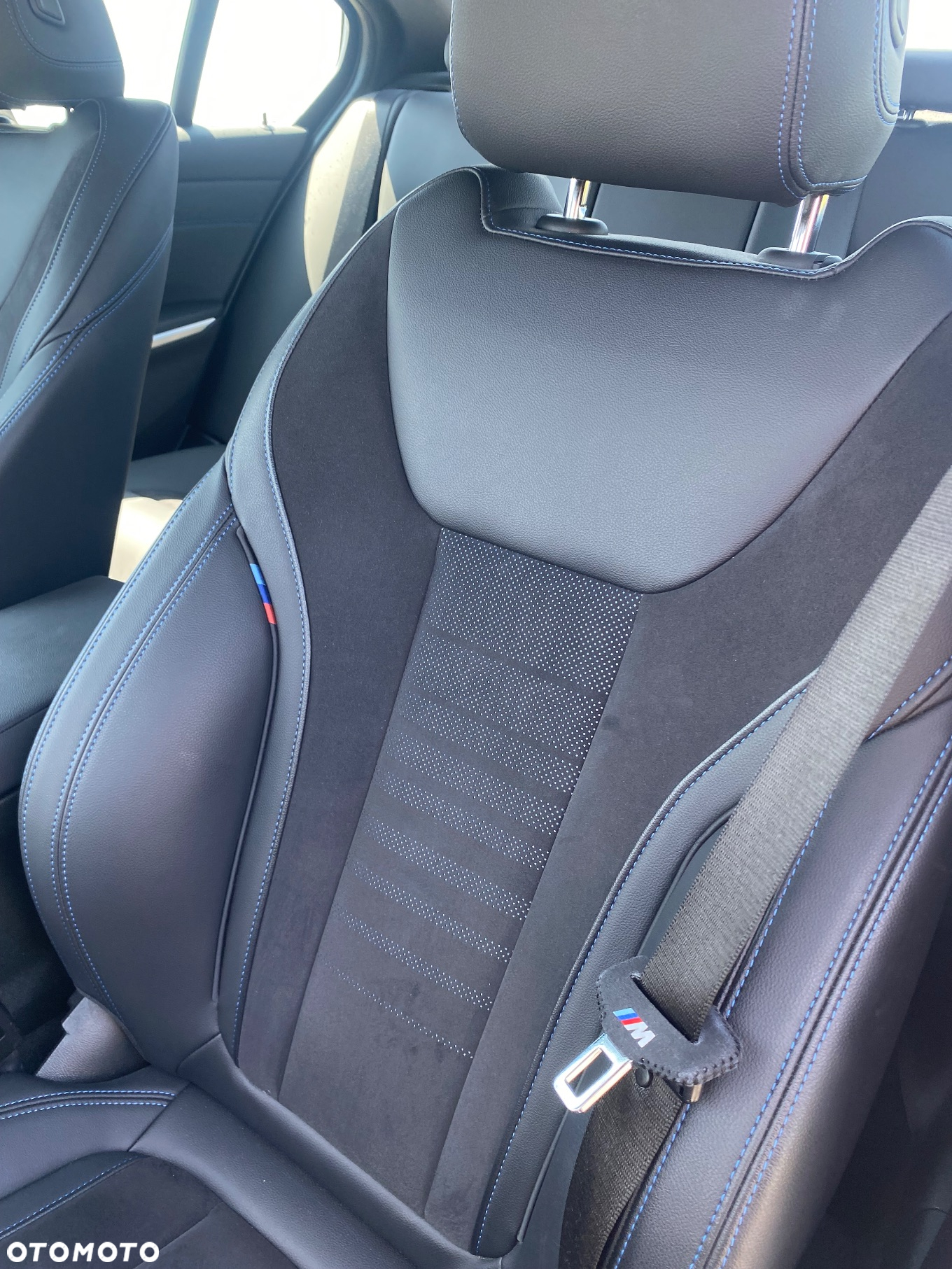 BMW Seria 3 318i M Sport - 12
