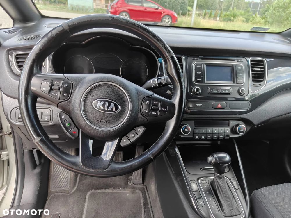 Kia Carens 1.7 CRDi L - 11