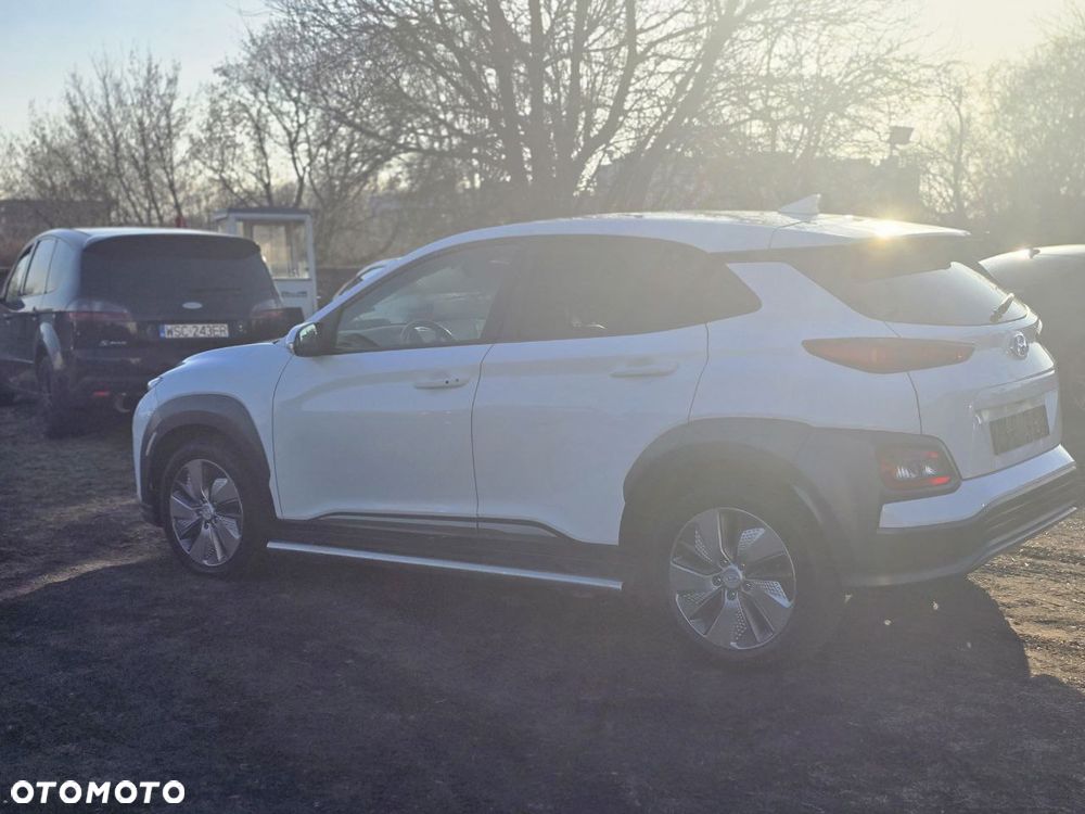 Hyundai Kona Premium - 7