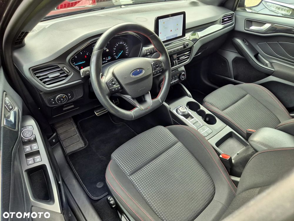 Ford Focus 2.0 EcoBlue STart-Stopp-System ST-LINE X - 20