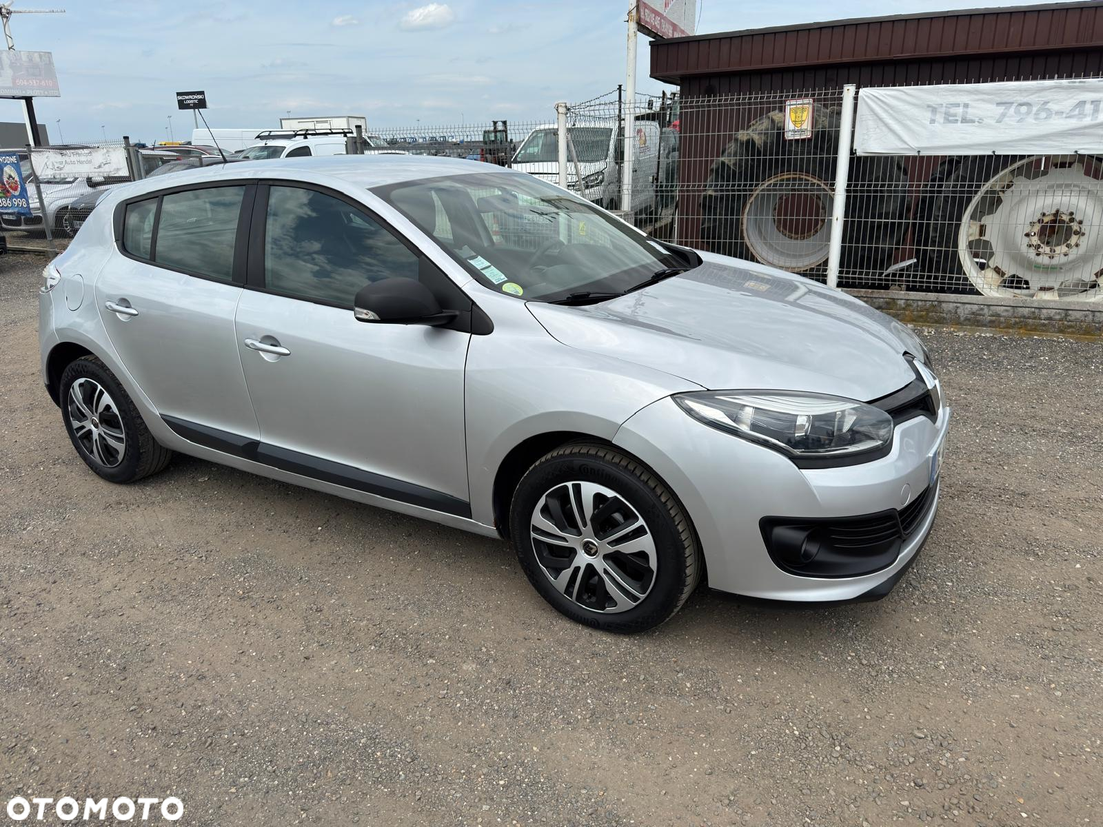 Renault Megane 1.5 Blue dCi Life - 3