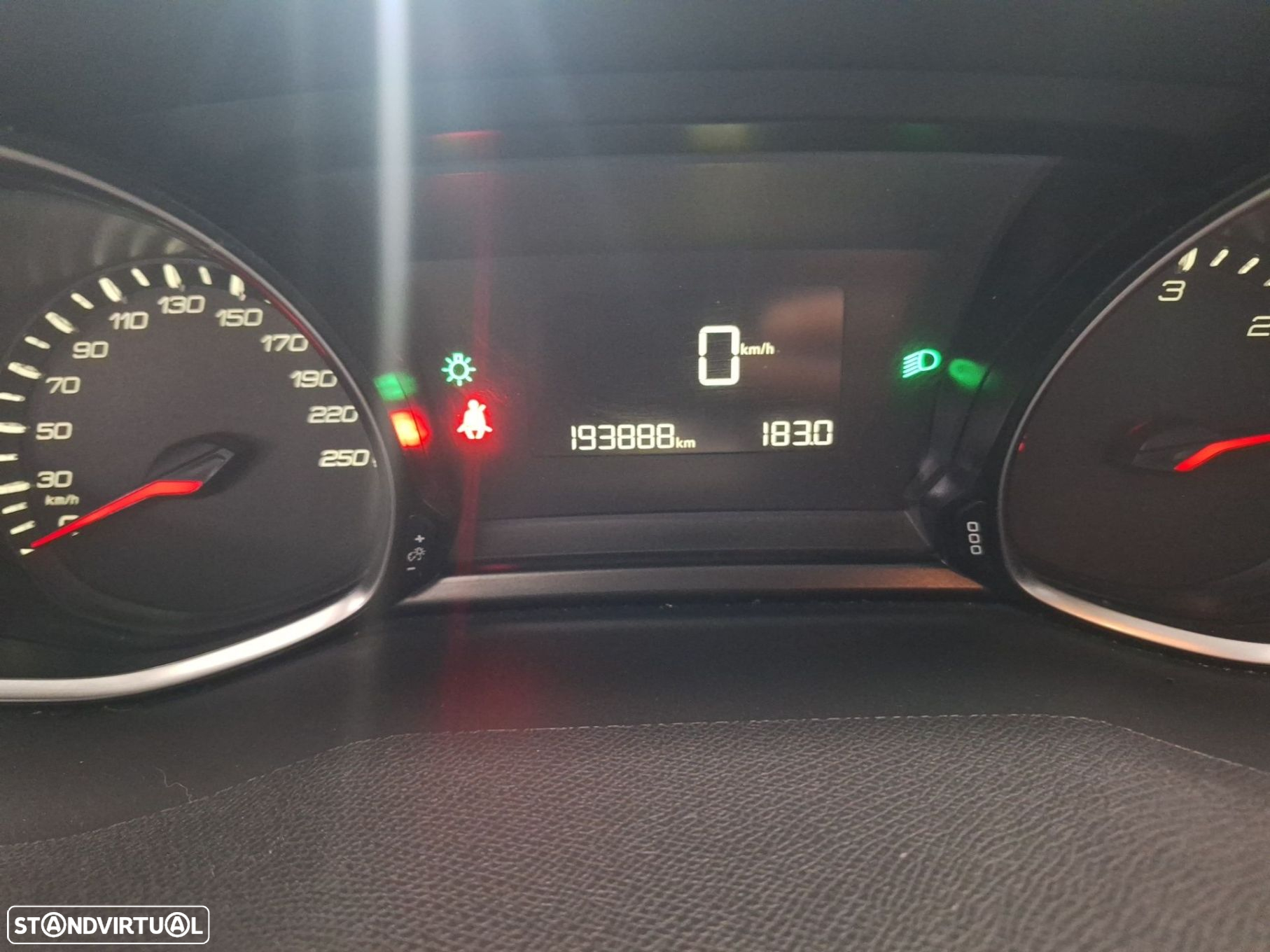 Peugeot 308 1.6 e-HDi Active - 14