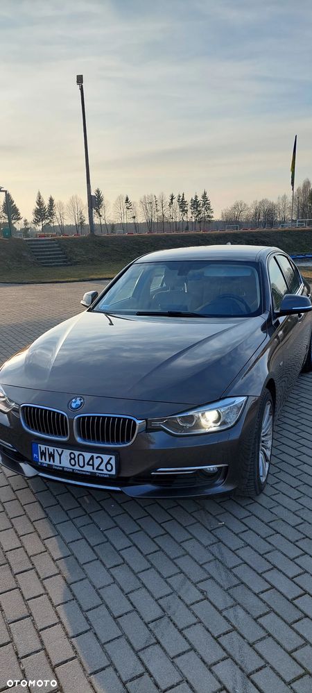 BMW Seria 3 328i - 4