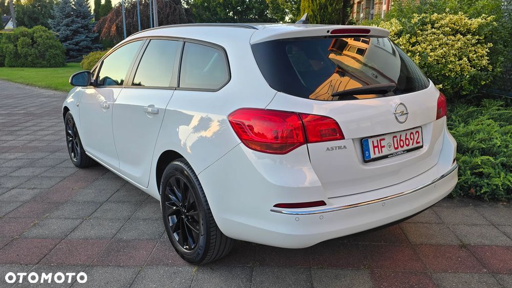 Opel Astra - 4