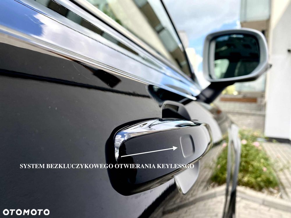 Volvo XC 90 D5 SCR AWD R-Design - 9