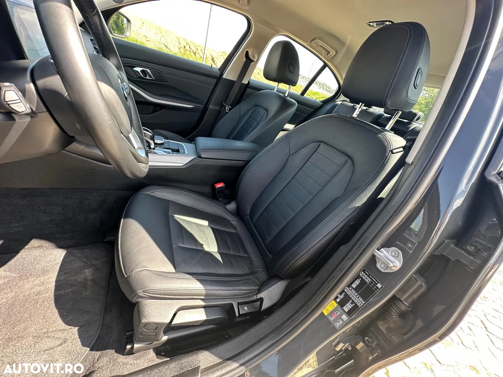 BMW Seria 3 330e Aut. Sport Line - 18