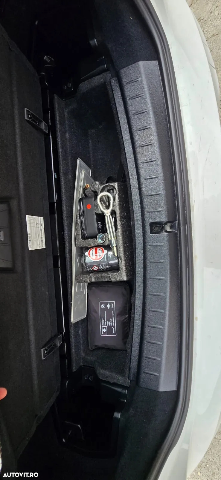 BMW Seria 2 220i AT - 18