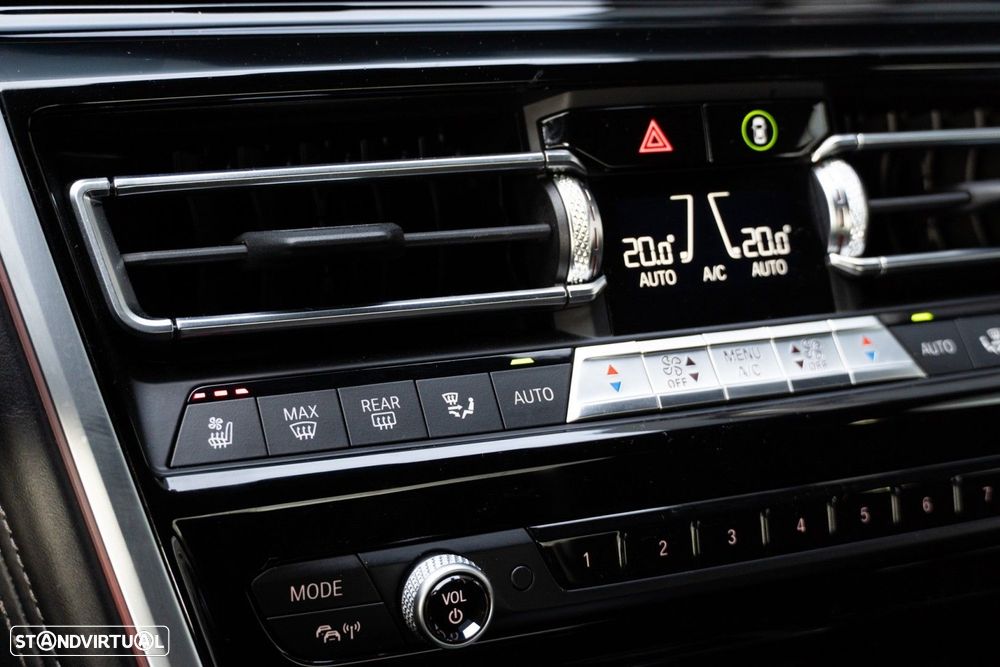 BMW 840 d xDrive Pack M - 32