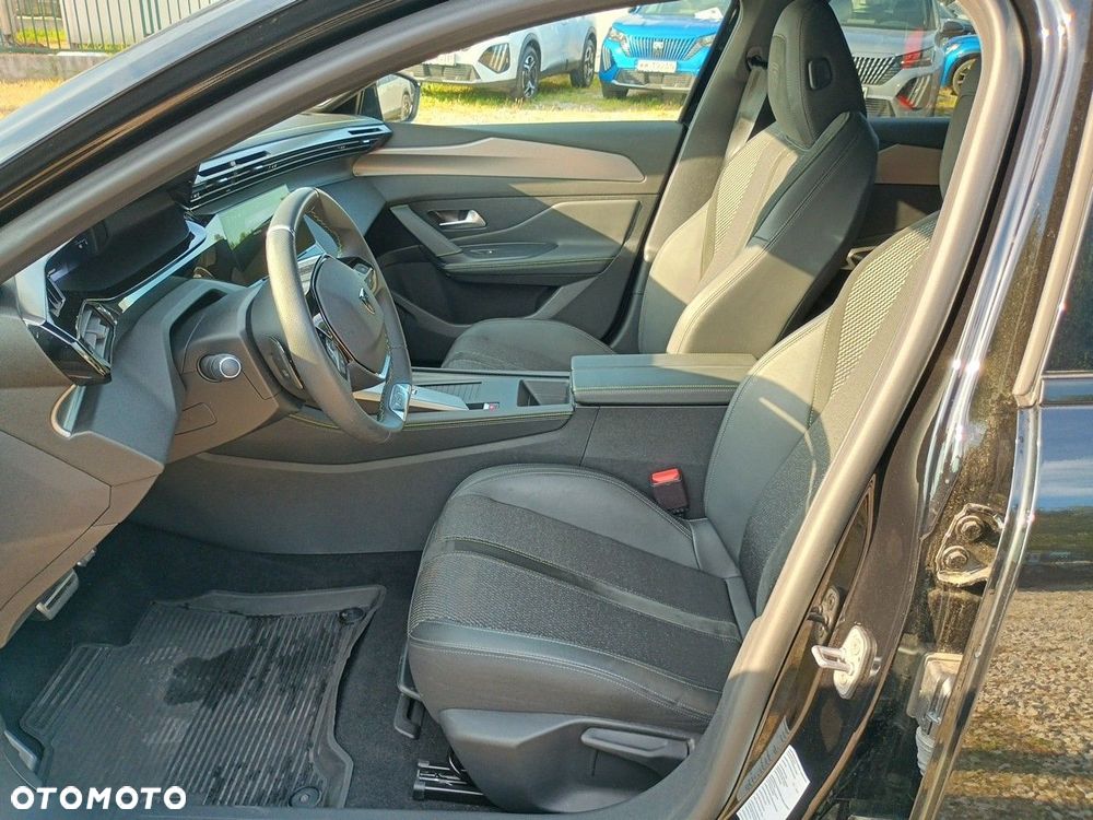 Peugeot 308 1.2 mHEV GT S&S e-DCS6 - 10