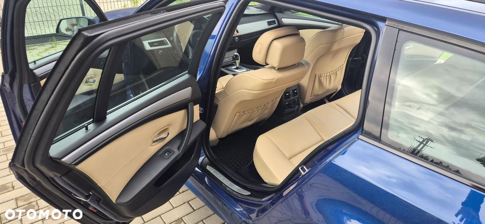 BMW Seria 5 525d Edition Sport - 15