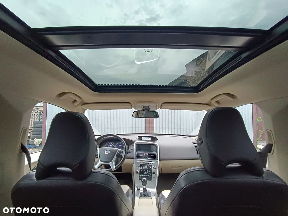 Volvo XC 60 DRIVe R Design - 26