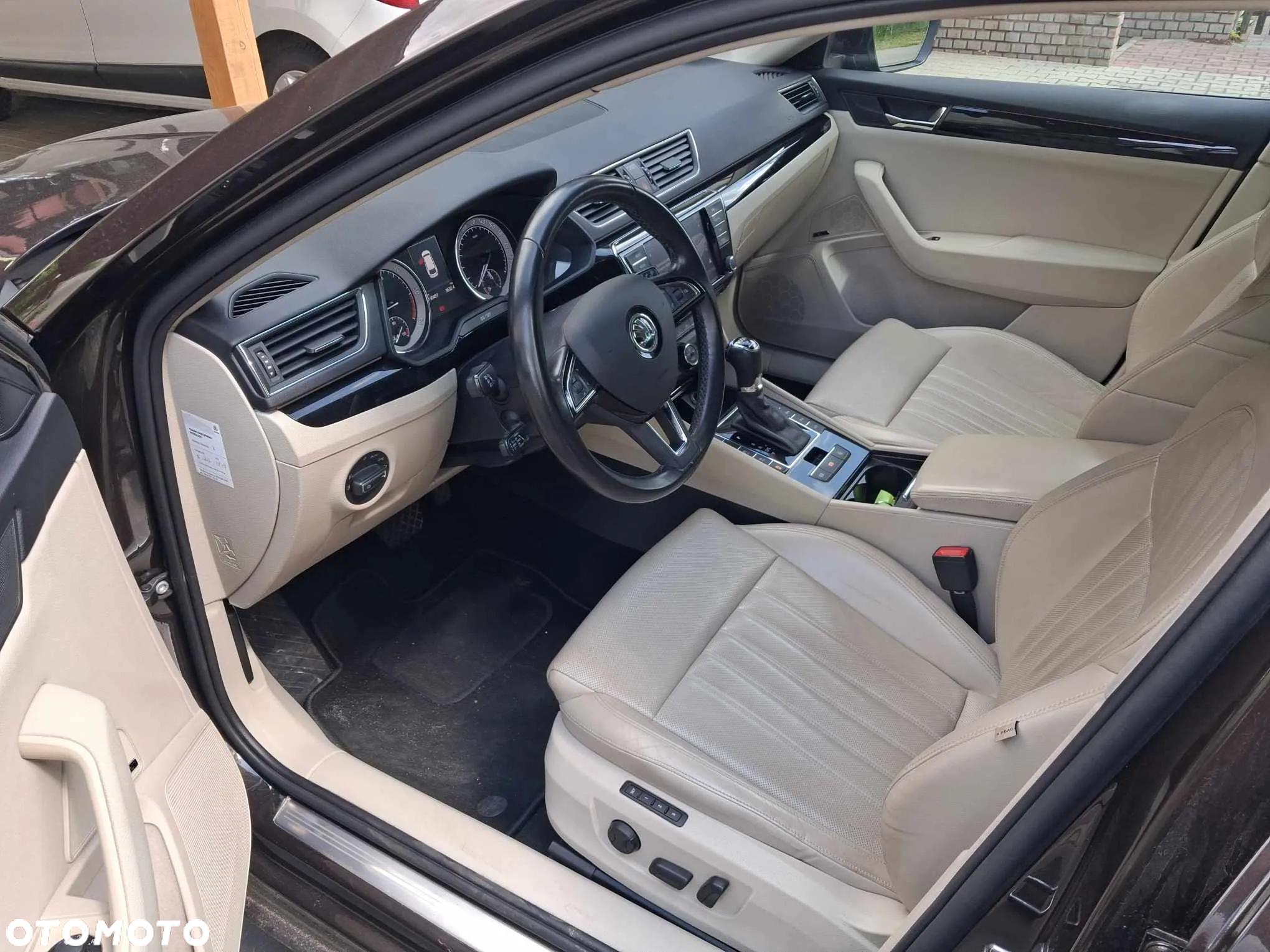 Skoda Superb 2.0 TDI 4x4 L&K DSG - 7