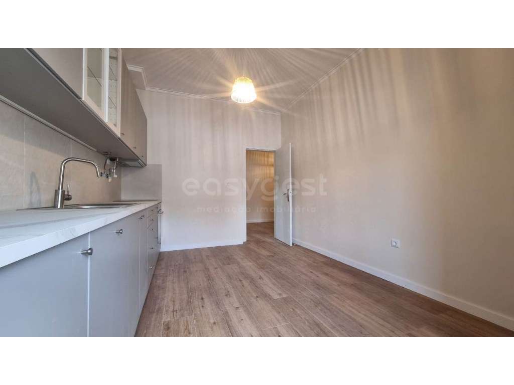 Apartamento T1 nas Laranjeiras - Grande imagem: 5/10