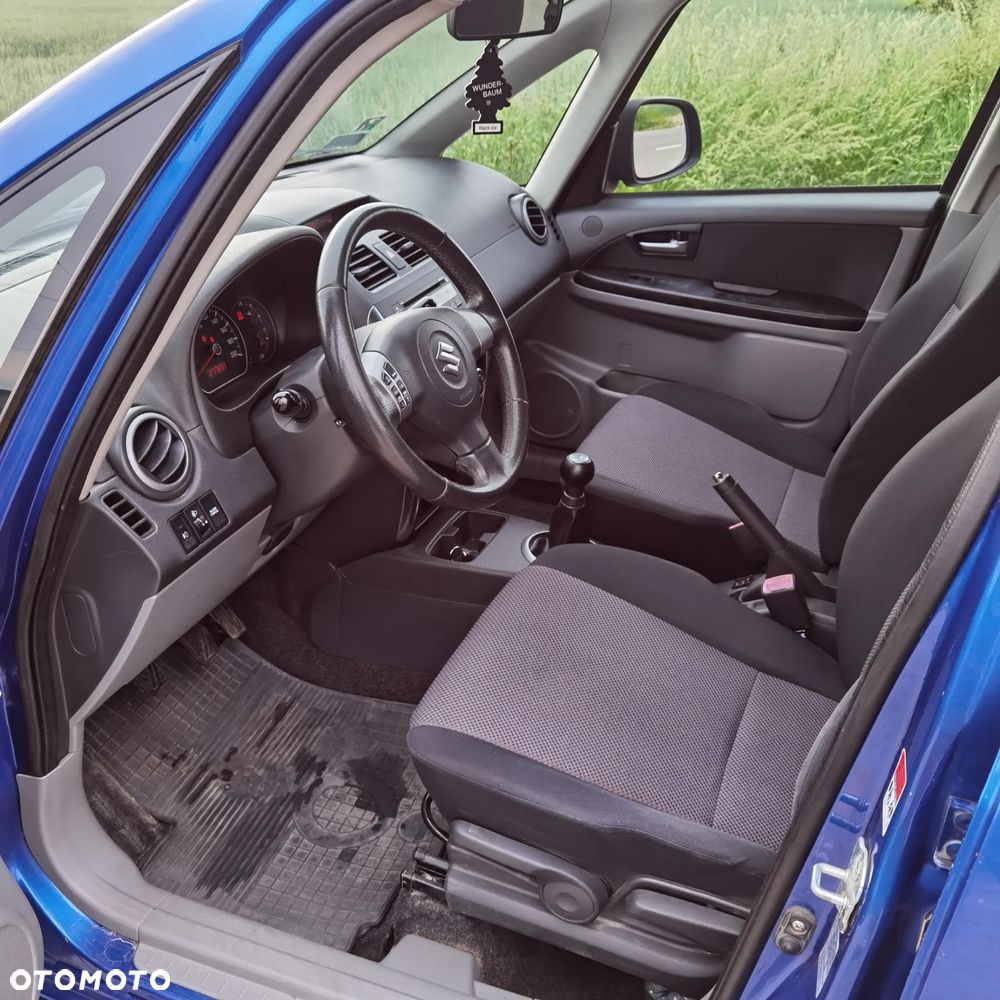Suzuki SX4 1.6 GLX / Comfort - 8