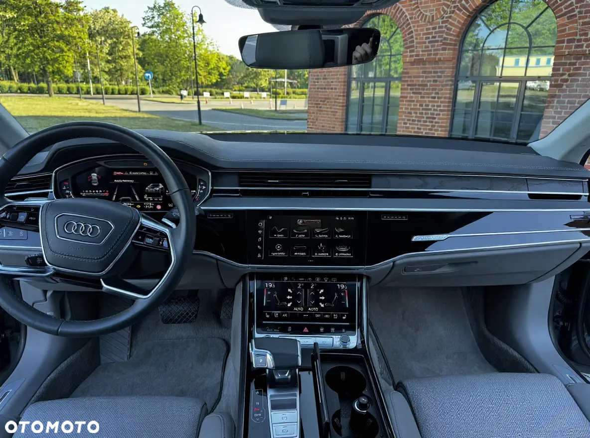 Audi A8 - 25