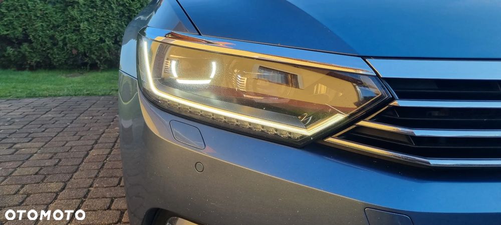 Volkswagen Passat 2.0 TDI (BlueMotion Technology) Comfortline - 32