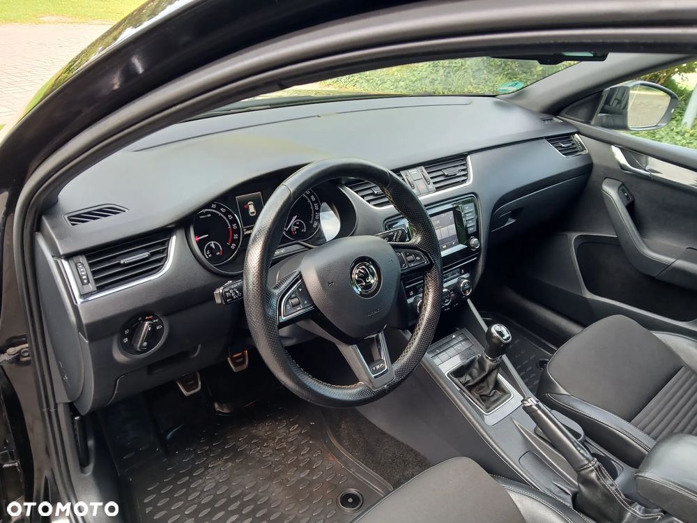 Skoda Octavia 2.0 TDI RS - 11