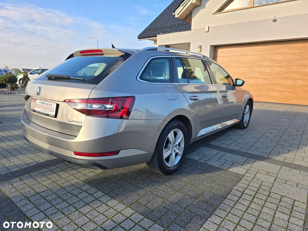 Skoda Superb 2.0 TDI Ambition - 6