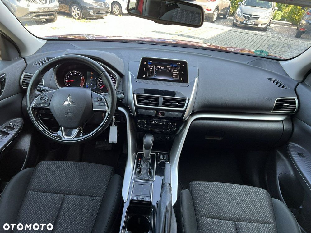 Mitsubishi Eclipse Cross - 12