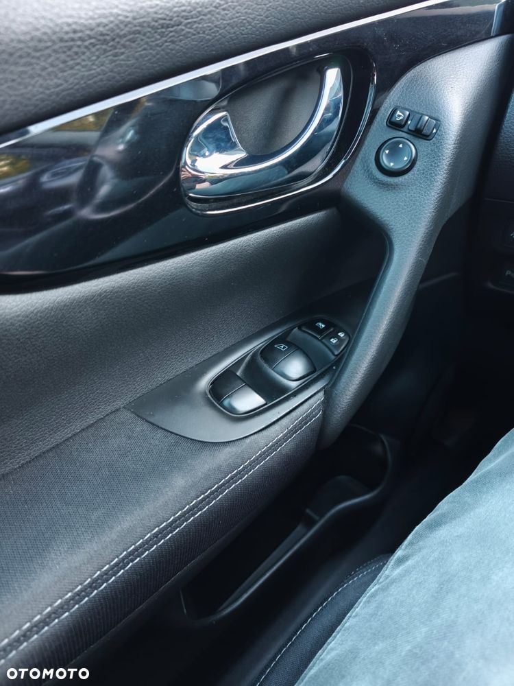 Nissan Qashqai 1.6 DCi N-Connecta EU6 - 31