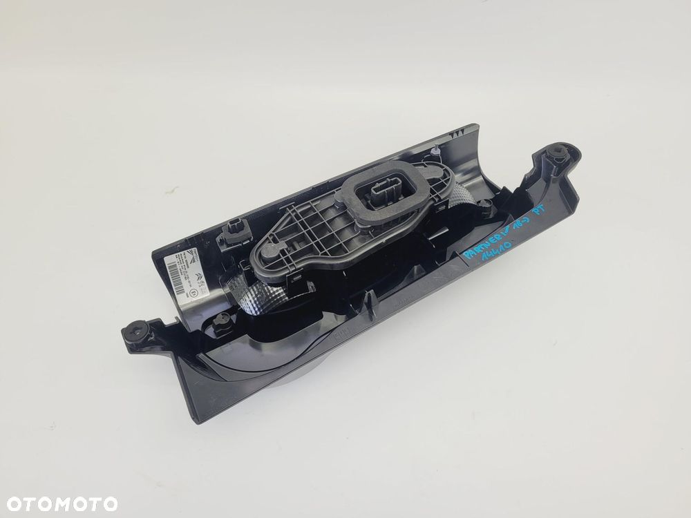 LAMPA PRAWY TYŁ PRAWA TYLNA PEUGEOT PARTNER IV 2018- 9820554880, #14410 - 8