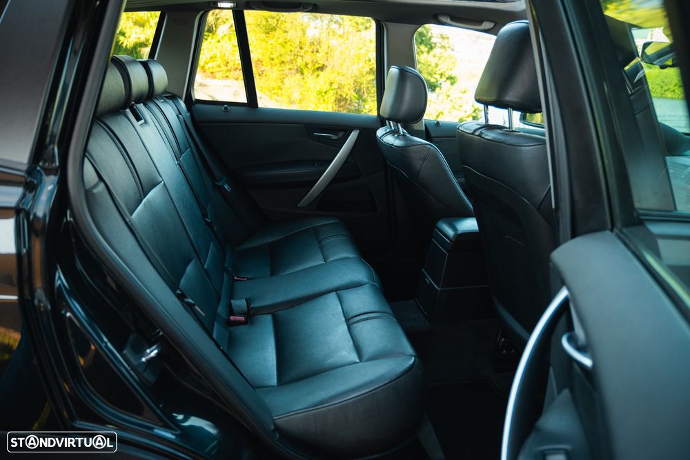 BMW X3 2.0 d LifeStyle - 26