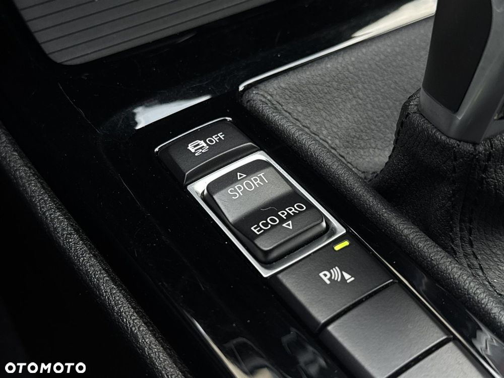 BMW X1 sDrive18d - 17