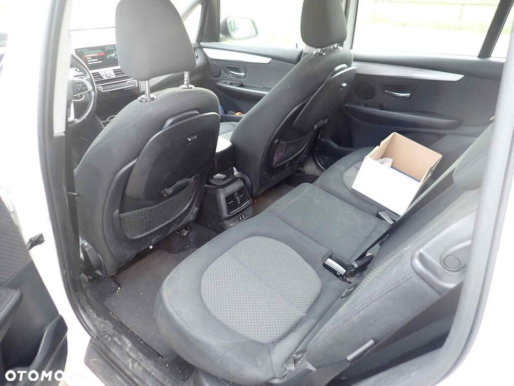 BMW Seria 2 218d GT xDrive - 9