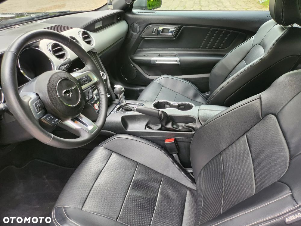Ford Mustang 5.0 V8 GT - 18