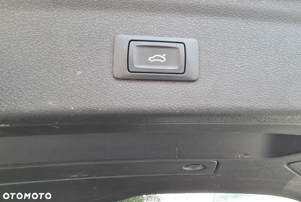 Audi Q3 2.0 TDI Design - 9