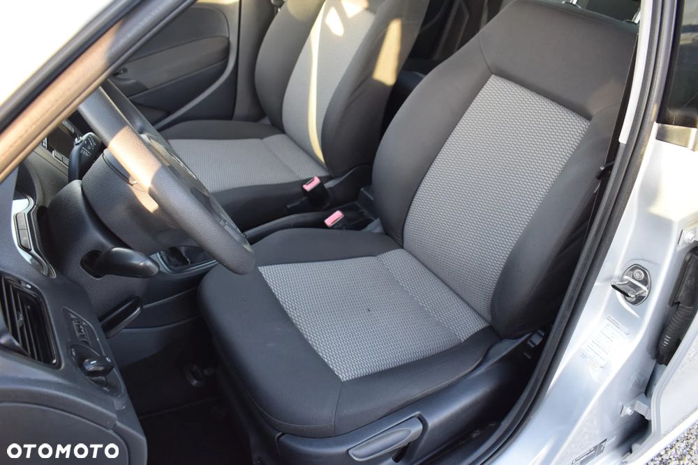 Volkswagen Polo - 23