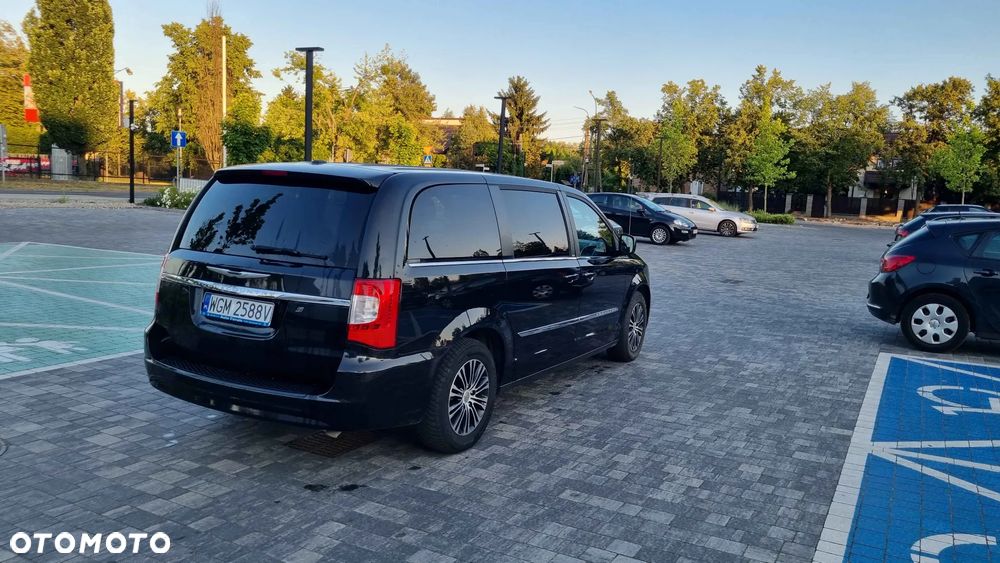 Chrysler Town & Country 3.6 Limited - 2