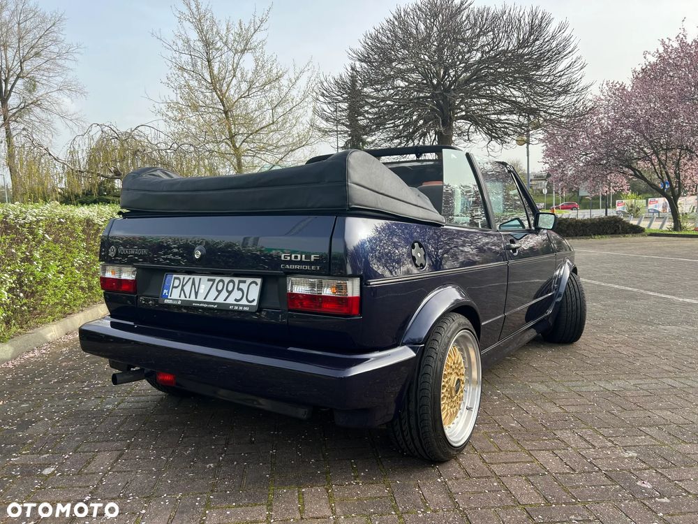 Volkswagen Golf - 5