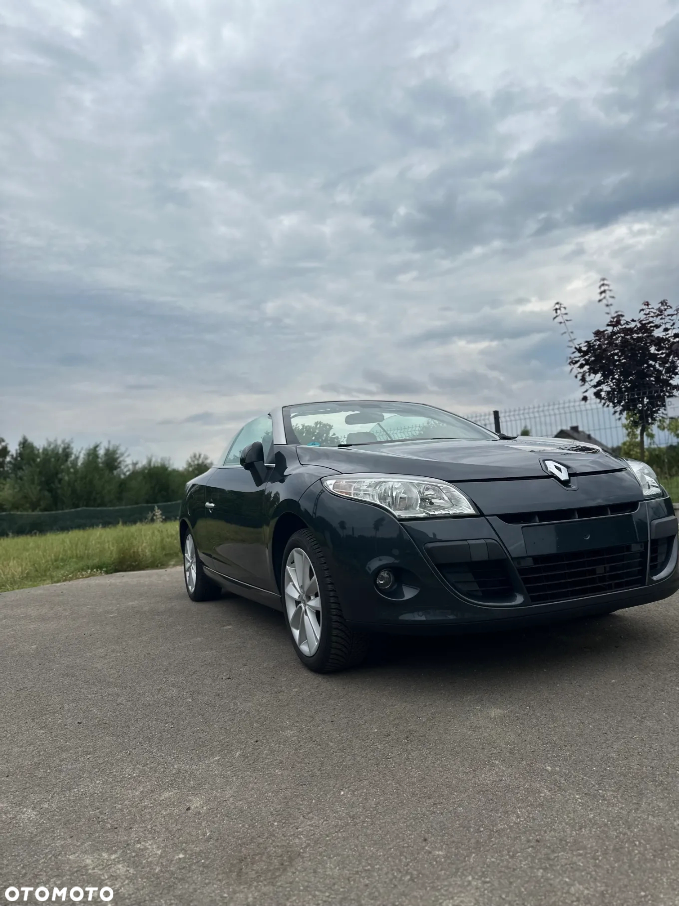 Renault Megane CC 2.0 16V Privilege X-Tronic - 9