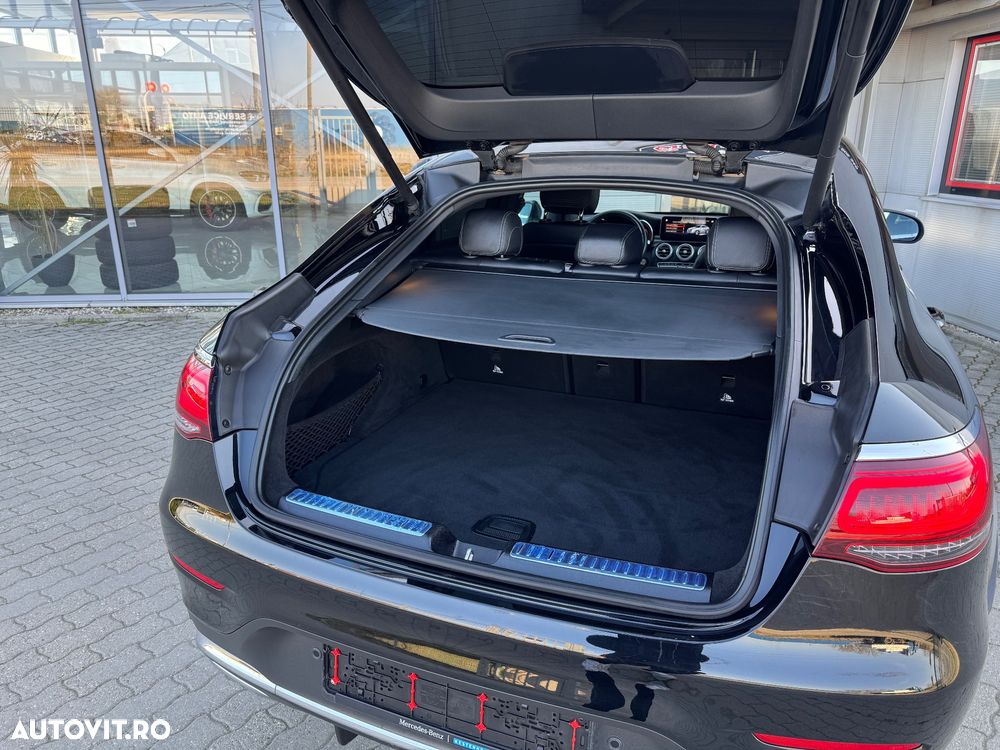 Mercedes-Benz GLC Coupe 200 4Matic 9G-TRONIC AMG Line Plus - 33