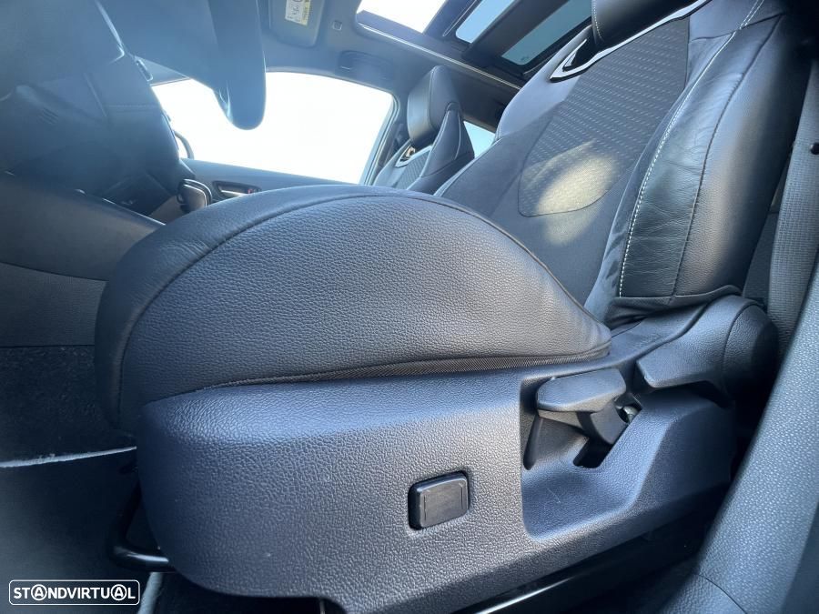 Toyota Corolla Touring Sports 1.8 Hybrid Exclusive - 21