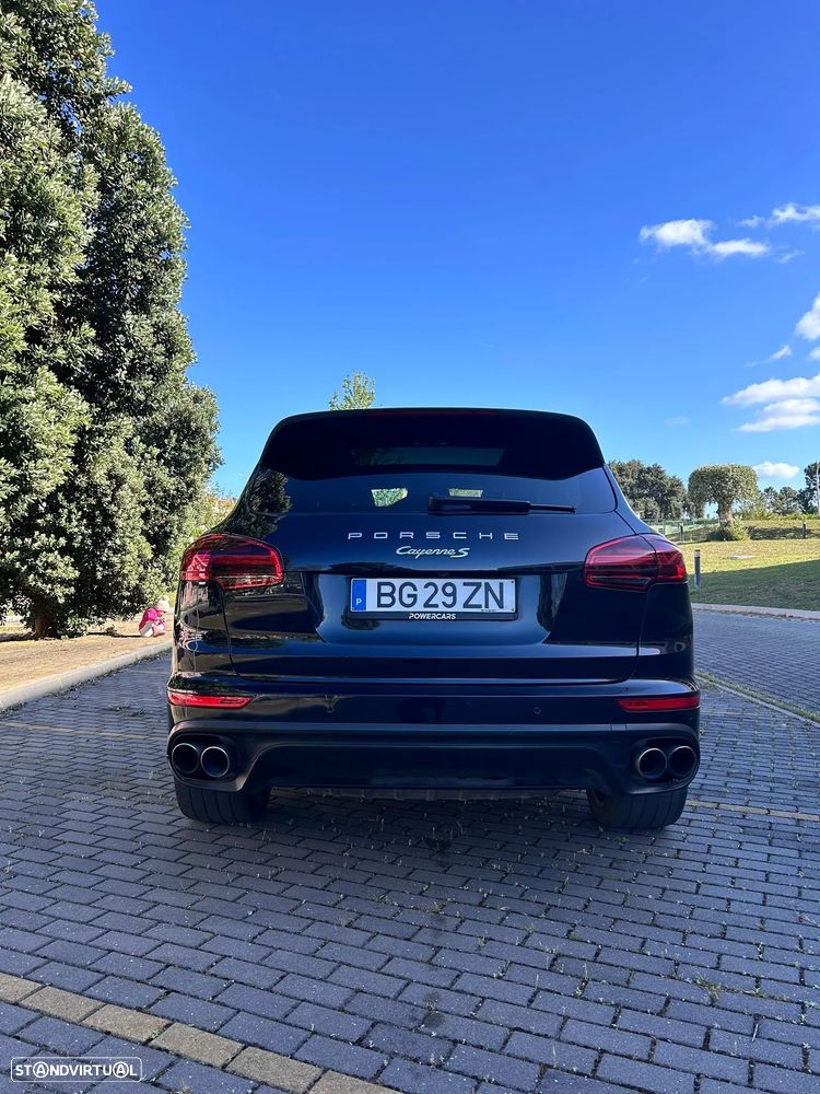 Porsche Cayenne S E-Hybrid - 6