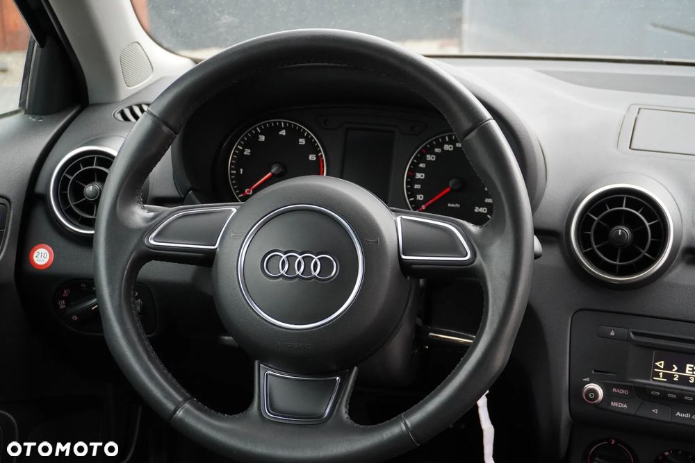 Audi A1 3-drzwiowe 1.2 TFSI admired - 28