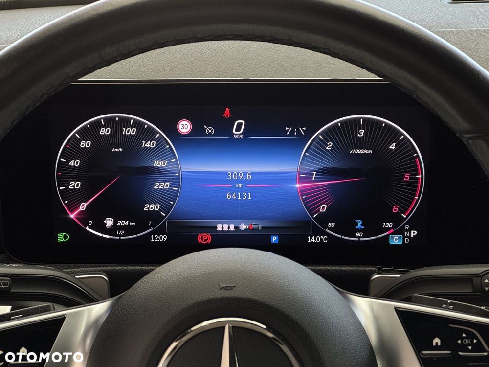 Mercedes-Benz GLB - 15