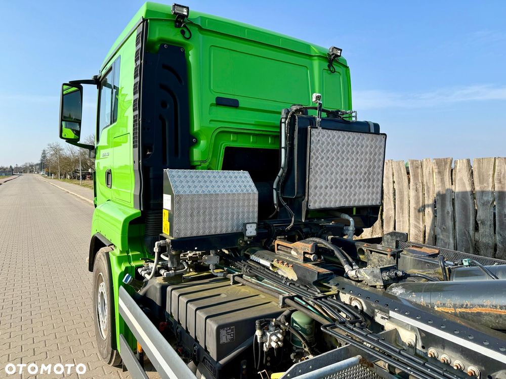 MAN TGS 35.460 / 8x4 / przebieg 120 000 km / MEILLER RS 21.70 HAKOWIEC - 10