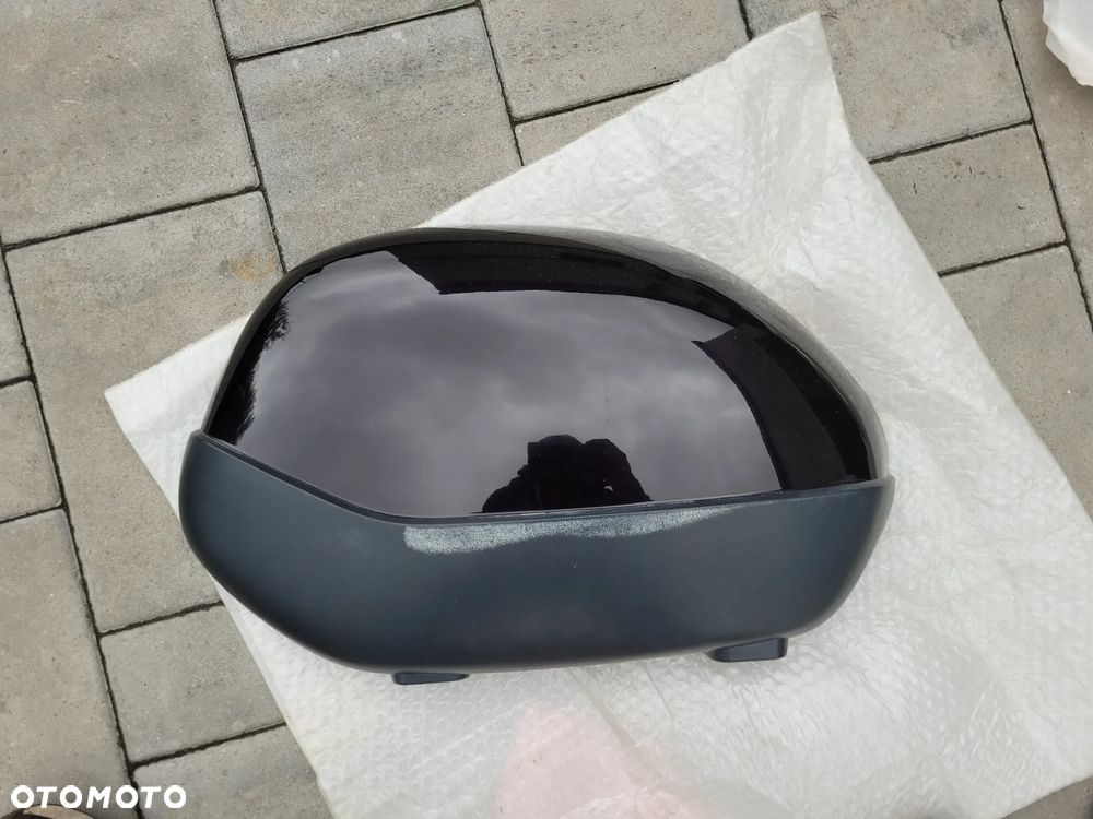 Pokrywa kufra prawa, kufer prawy Honda NTV 650 Deauville 650 - 1