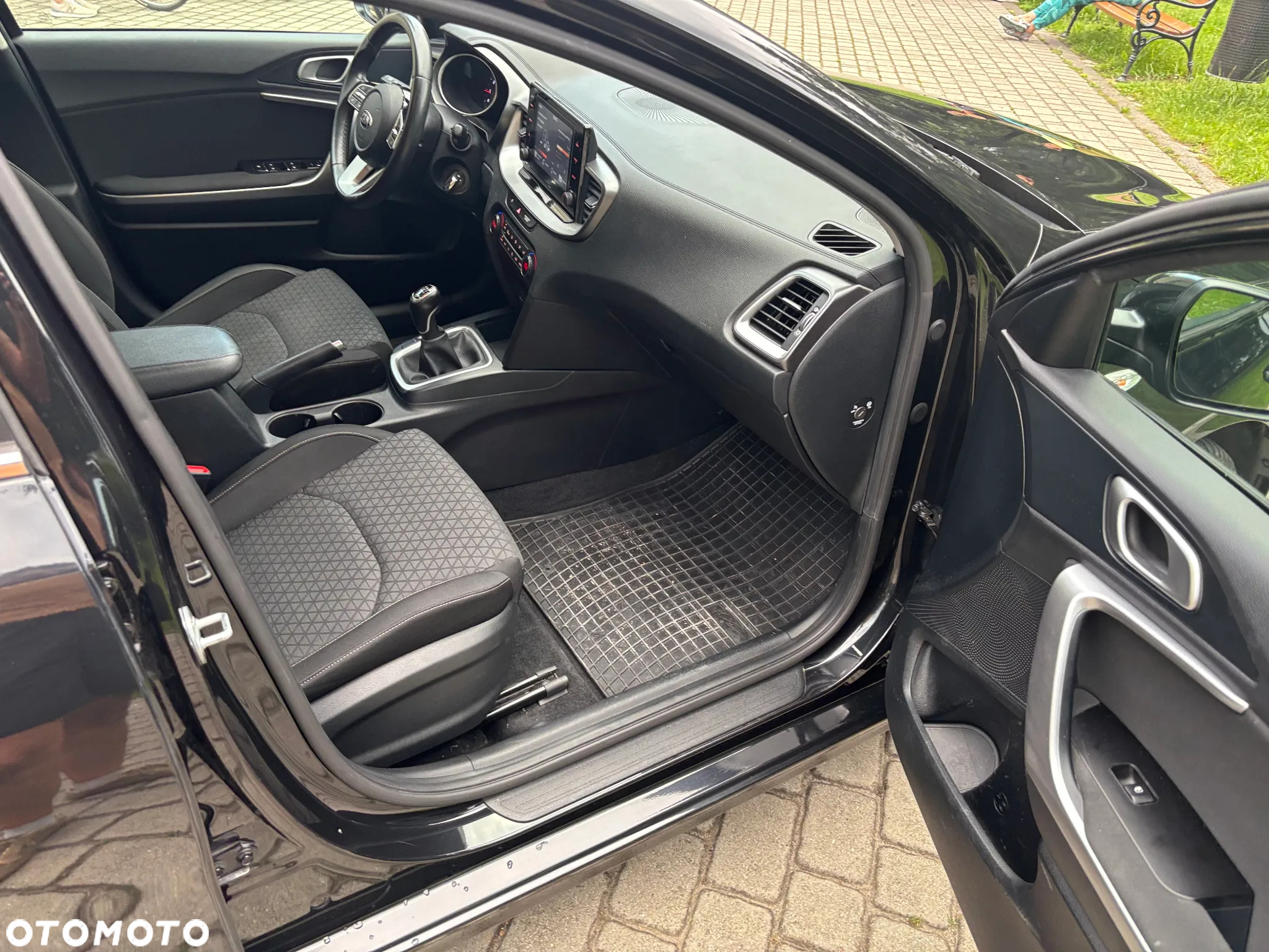 Kia Ceed 1.0 T-GDI M - 17