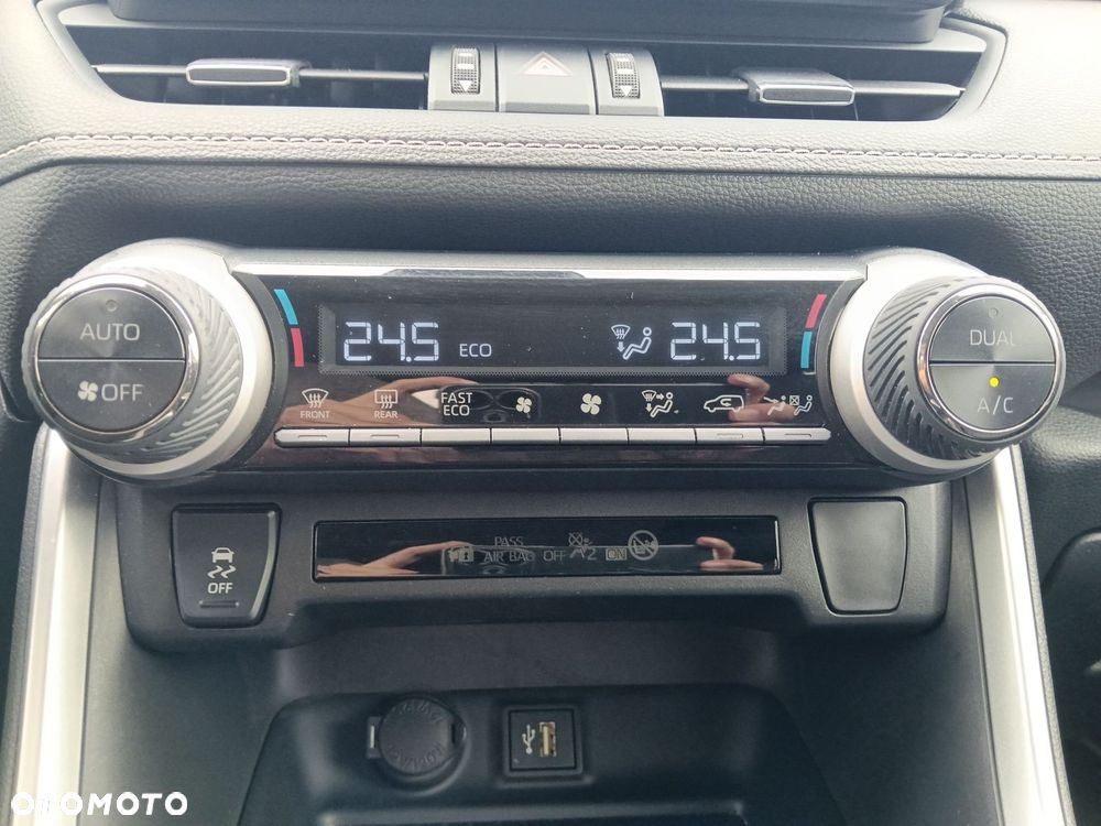 Toyota RAV4 - 23