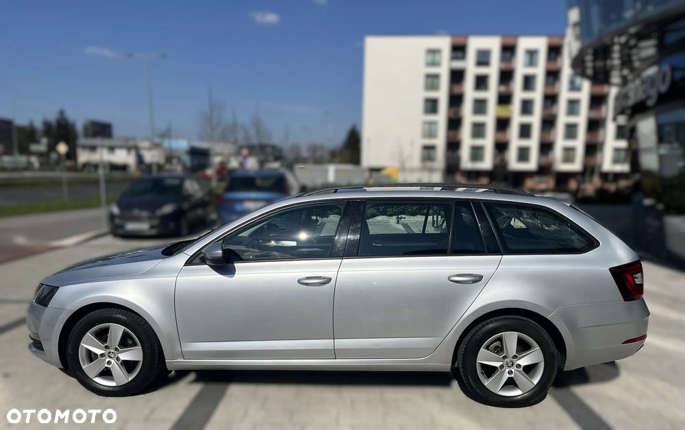 Skoda Octavia 1.6 TDI Ambition - 8