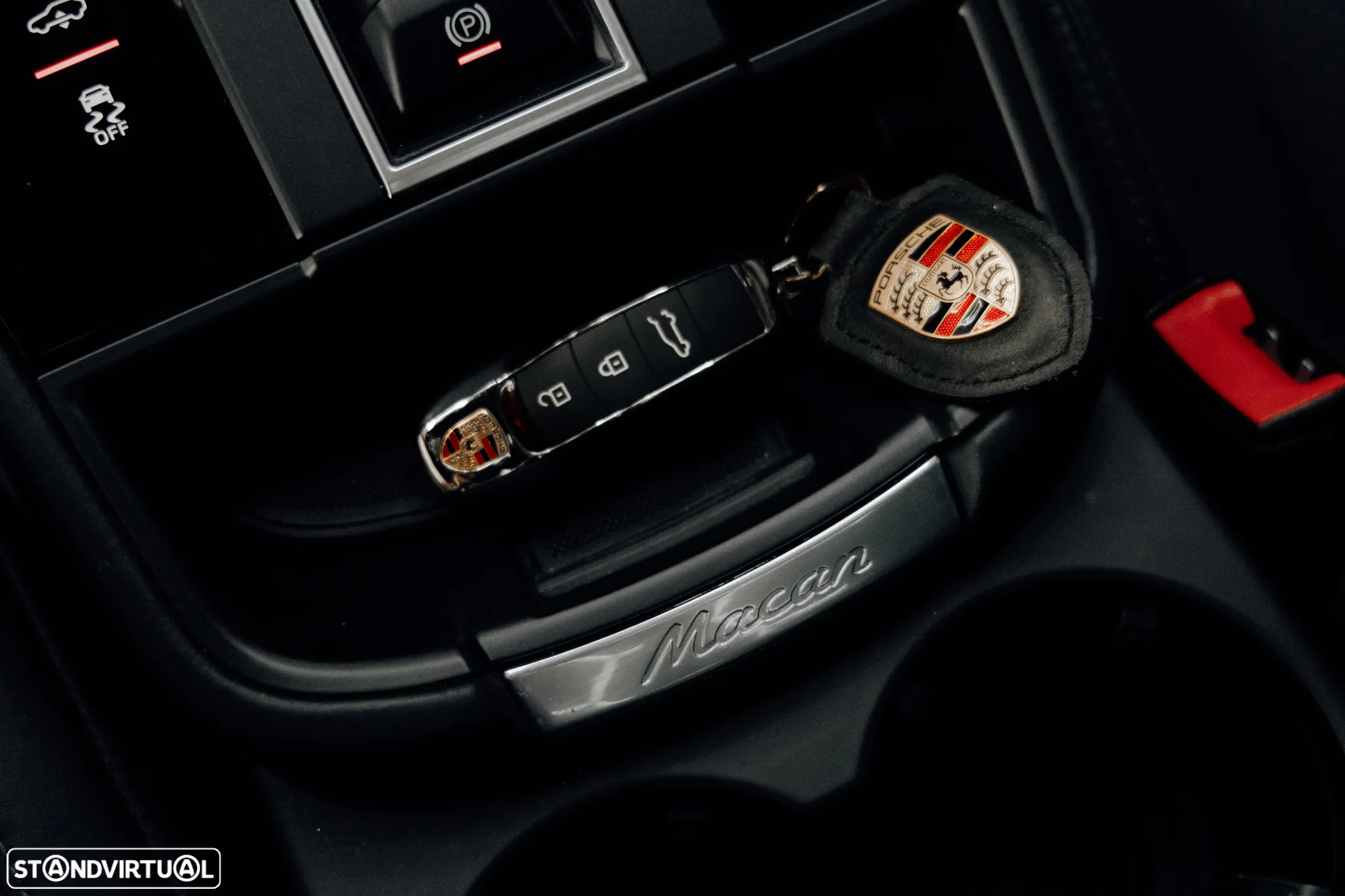 Porsche Macan T - 20