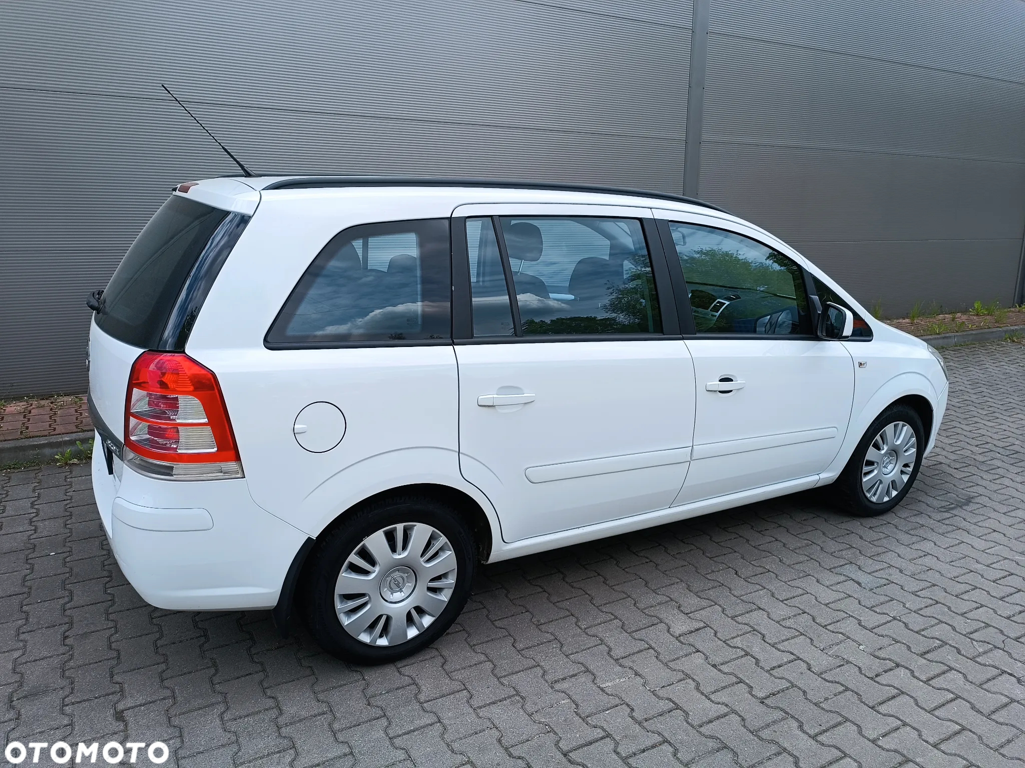 Opel Zafira 1.6 ECOFLEX Family - 9