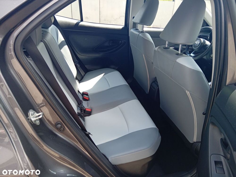 Toyota Yaris Cross Hybrid 1.5 Comfort - 13